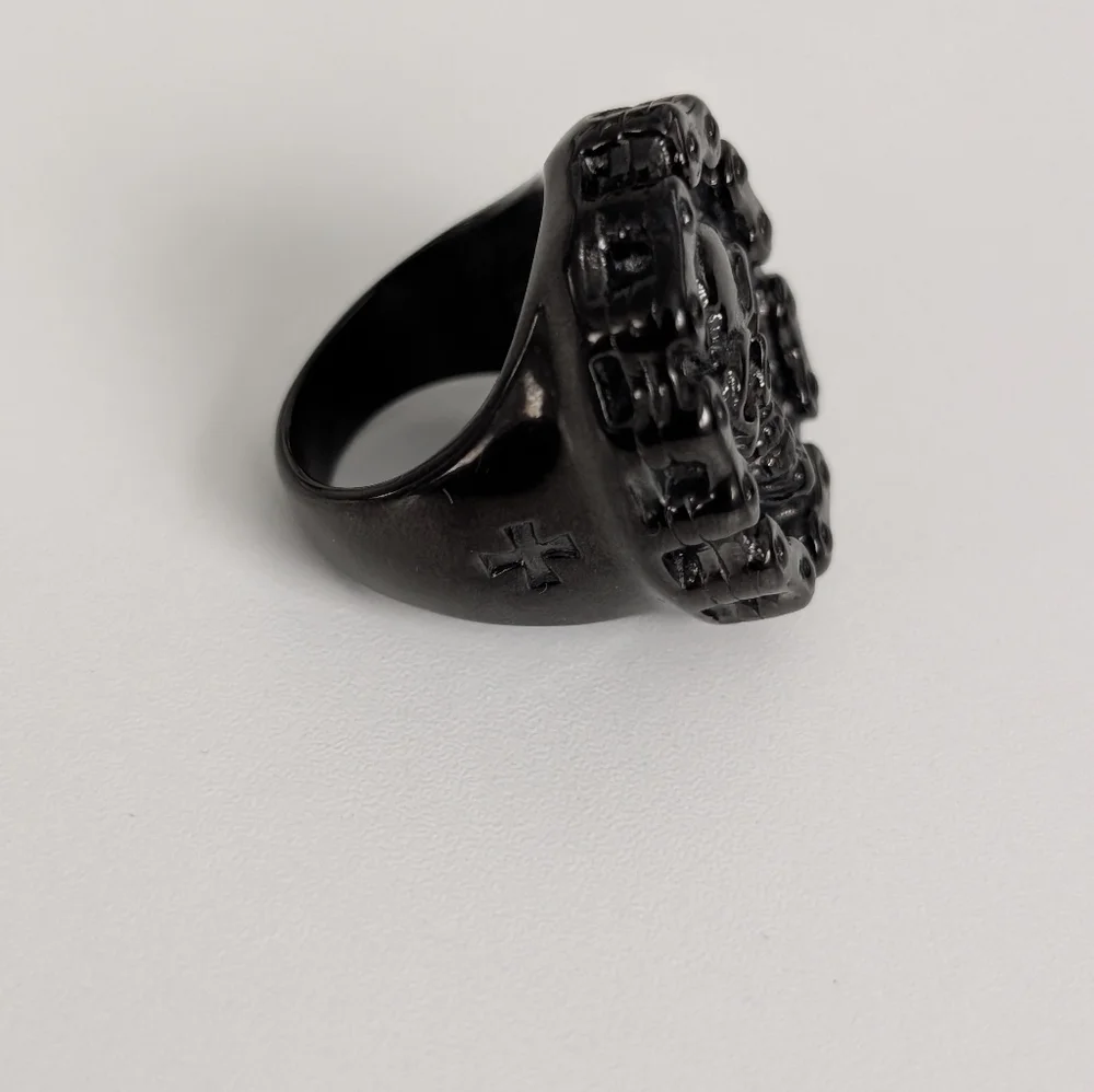 Black Skull Ring